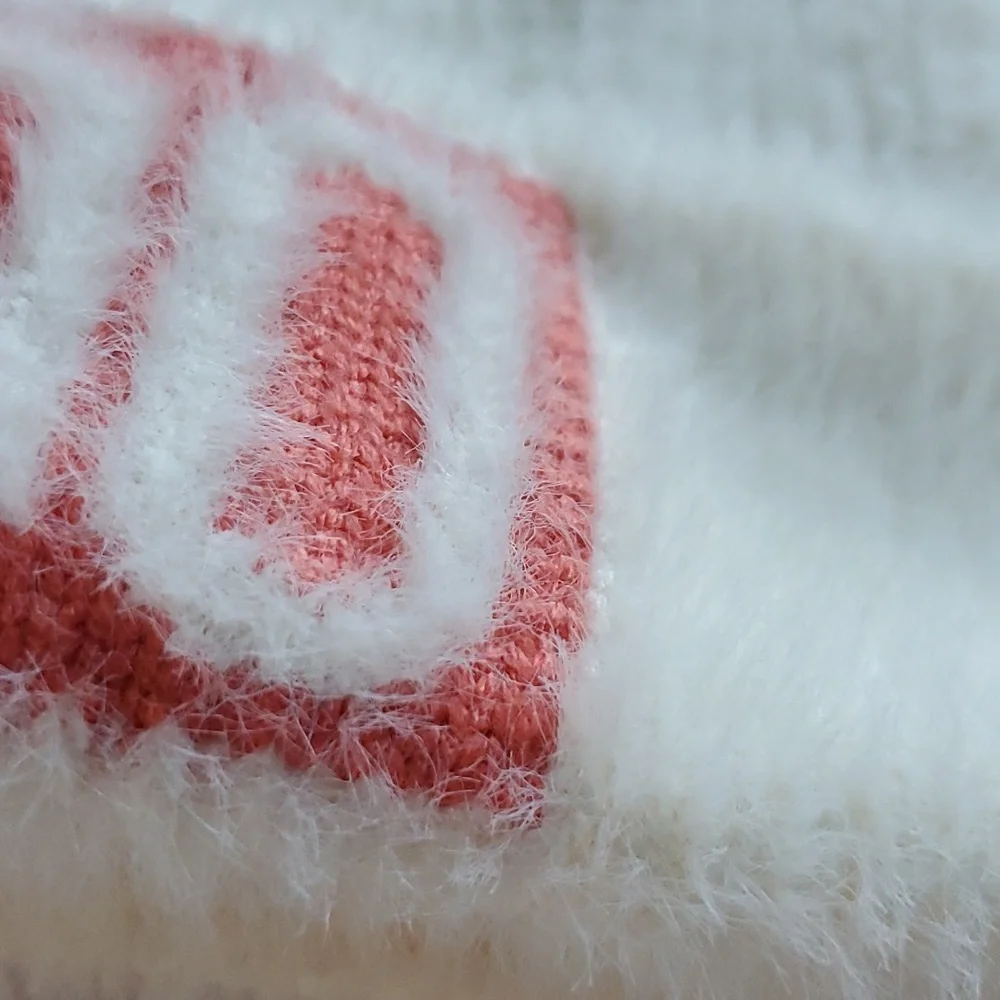 Robin Ruth Beanie - Picture 7 of 9